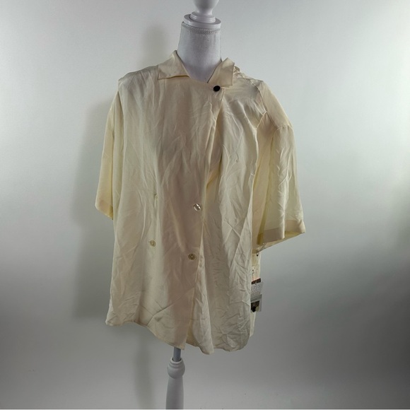 Jones New York Tops - NWT Cream Blouse With Front Buttons- Jones New York